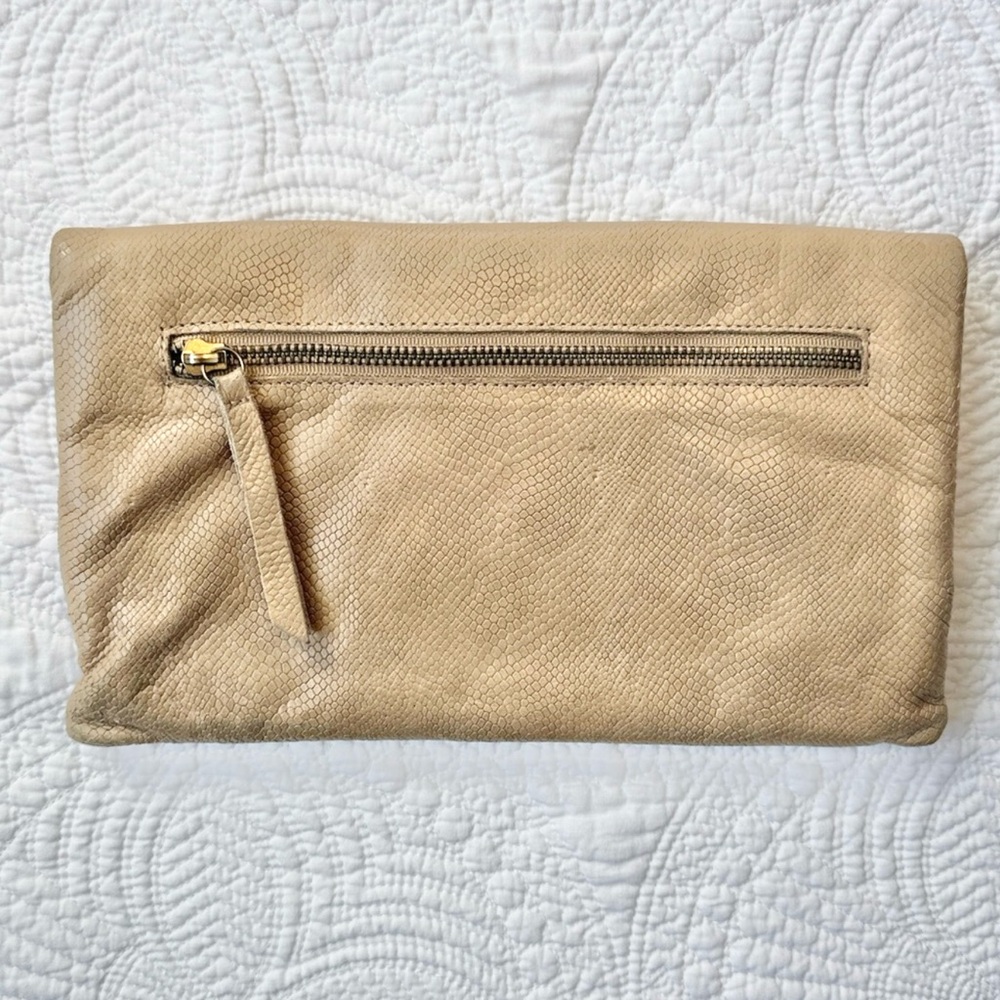 Kelly Wynne Flirty Little Fold Over Leather Snakeskin Convertible Clutch - Picture 6 of 9